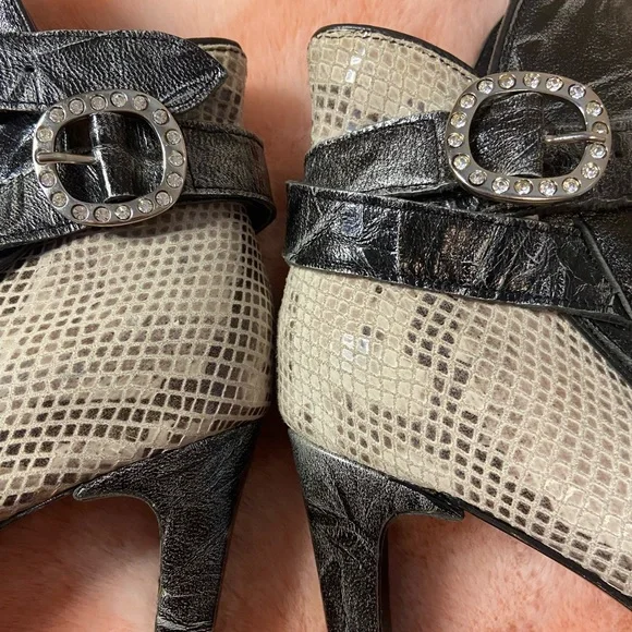 ❤️ Dos de Oro Boots - Picture 6 of 16